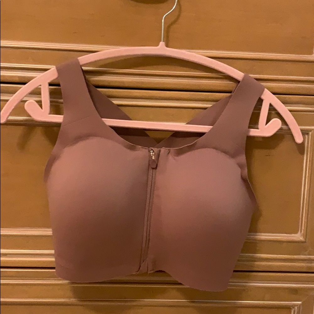 Lululemon Enlite Bra Zip Front size 34E